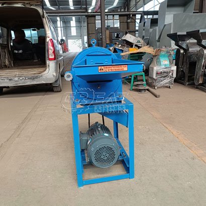 齿盘式松树皮粉碎机 齿盘式松树皮粉碎机