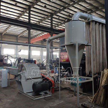 强制进料锯末机